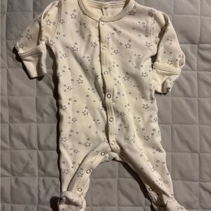 Q by Quincy Mae 0-3 months